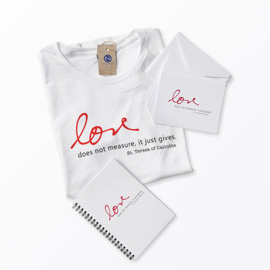 Love Does Not Measure, It Just Gives. St. Teresa of Calcutta Gift Set